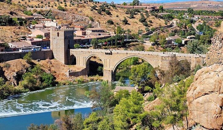 Puente de Alcántara: Puente Moresco del siglo XIII