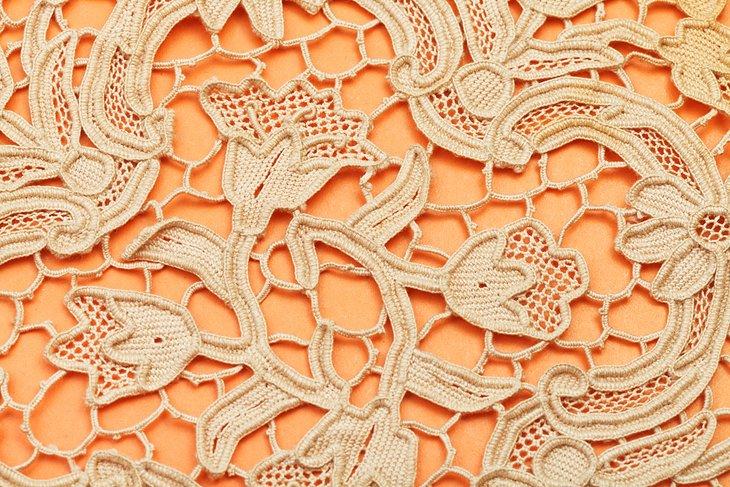 Broderie néerlandaise traditionnelle