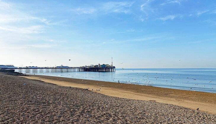Playa de Brighton y muelle