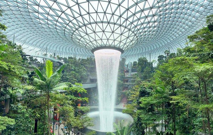 HSBC Rain Vortex en el Aeropuerto Jewel Changi