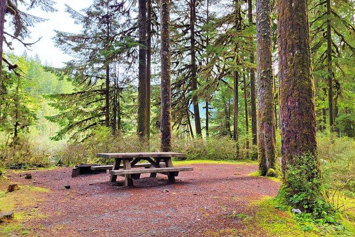 Camping au lac Baker