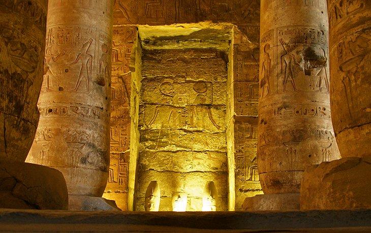 Historia de Saqqara: La Necrópolis de la Antigua Menfis