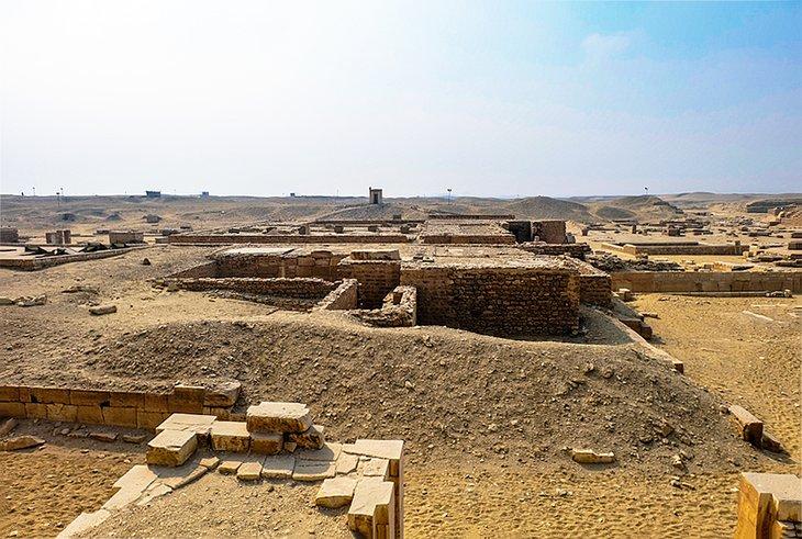 Exterior de la doble mastaba de Nebet y Khenut