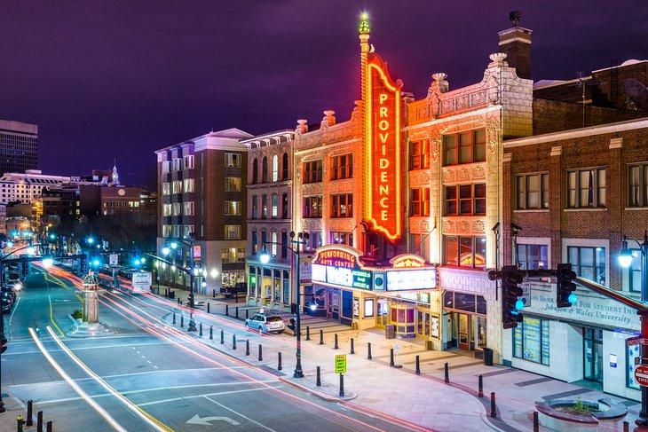Centro de Artes Escénicas de Providence | ESB Professional / Shutterstock.com