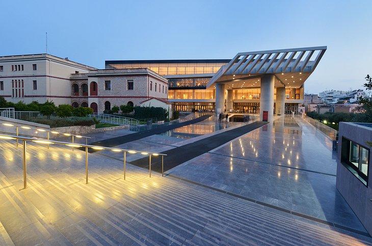 Museo de la Acrópolis por la tarde
