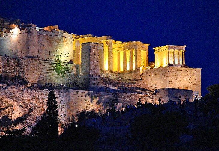 Acrópolis de noche