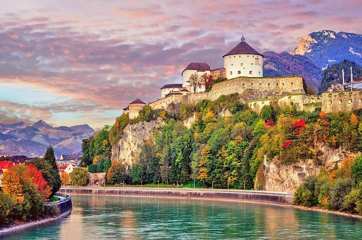 Fortaleza de Kufstein al atardecer
