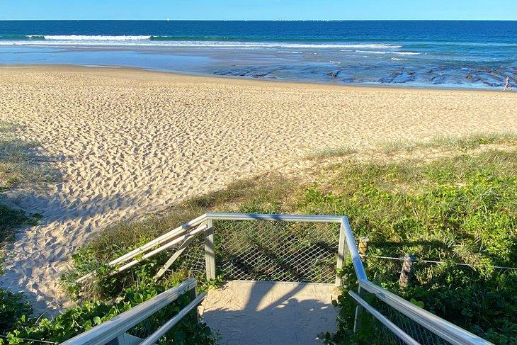Accès à la plage depuis le Maroochydore Beach Holiday Park