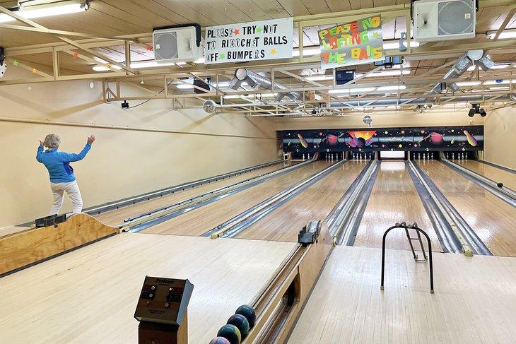 Centro de Bolos Valley Alley