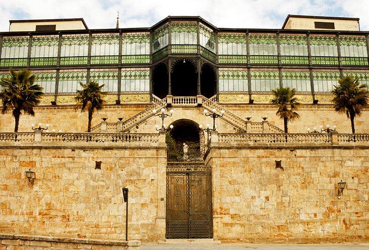 Museo de Art Nouveau y Art Deco