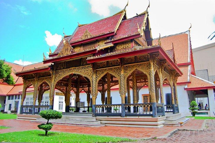 Museo Nacional & Palacio Wang Na