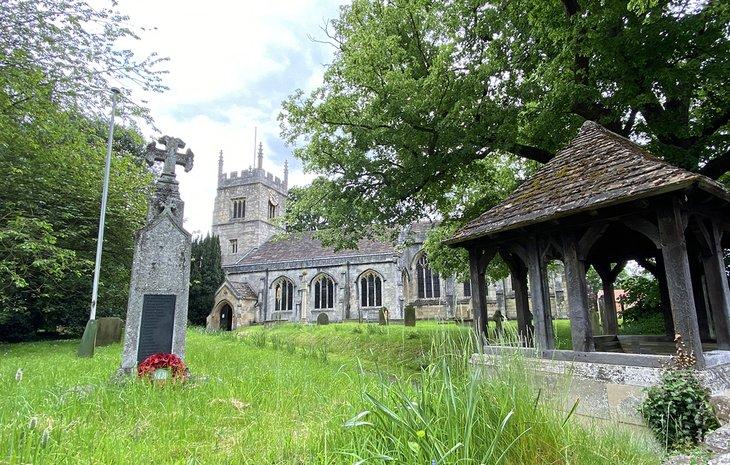 Iglesia de Todos los Santos, Bolton Percy