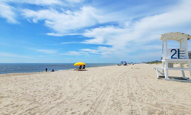 Un día cálido en la playa de Carolina