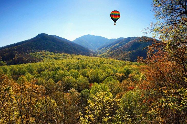 Globo Aerostático sobre el pintoresco paisaje