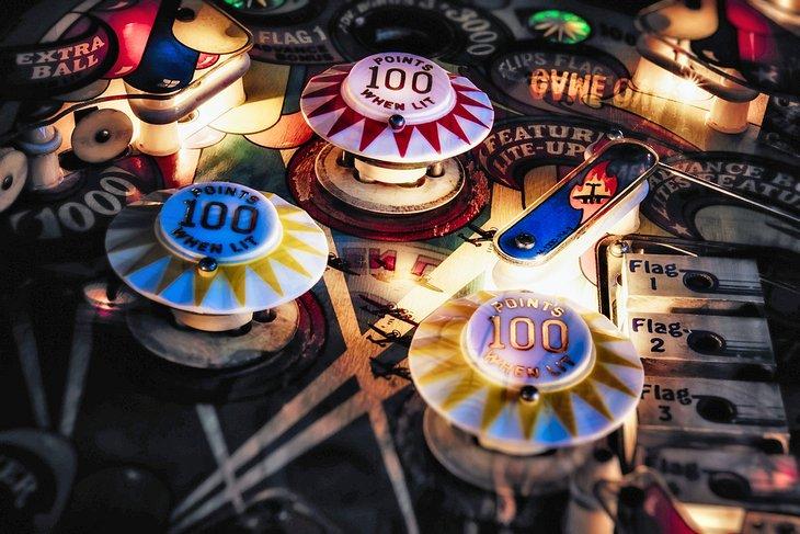 Máquina de pinball vintage