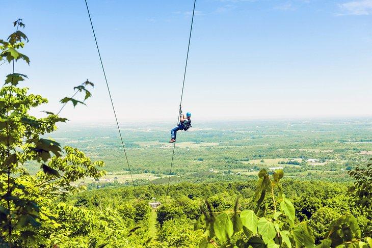 Tirolinas en Blue Mountain, Ontario