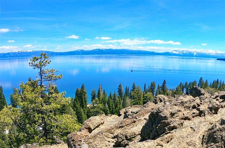Vista del Lago Tahoe desde Eagle Rock