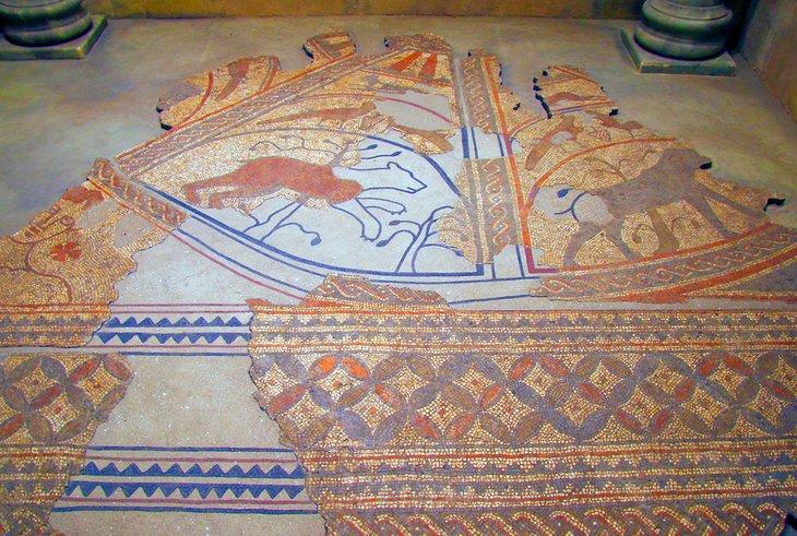 Mosaïque romaine au Hull and East Riding Museum