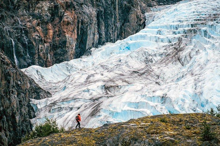 Randonnée devant le Glacier Exit