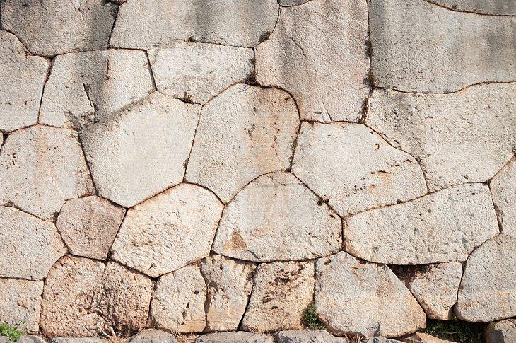 Mur Polygonal