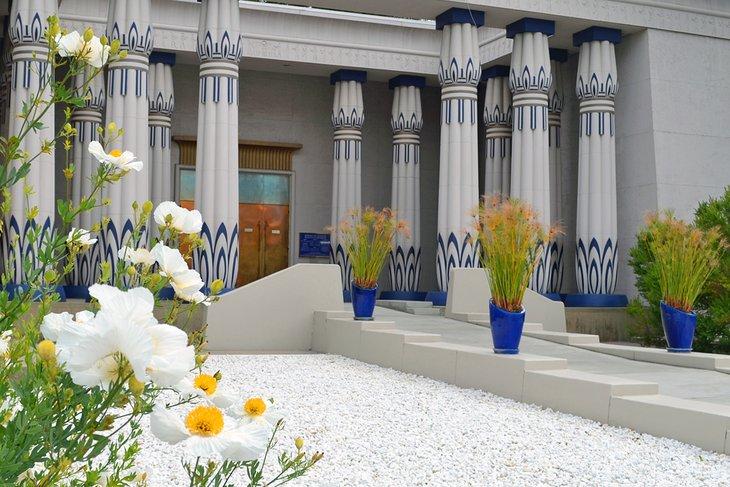 Eingang zum Rosicrucian Egyptian Museum