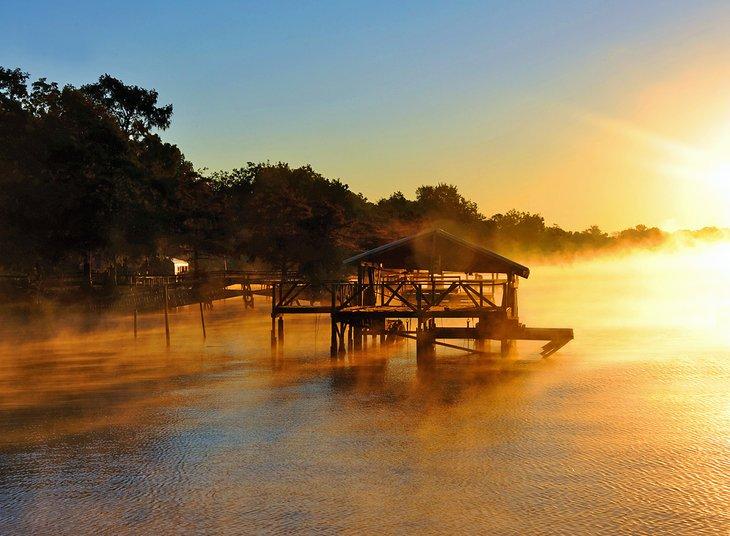 La hora dorada en Lago Chicot