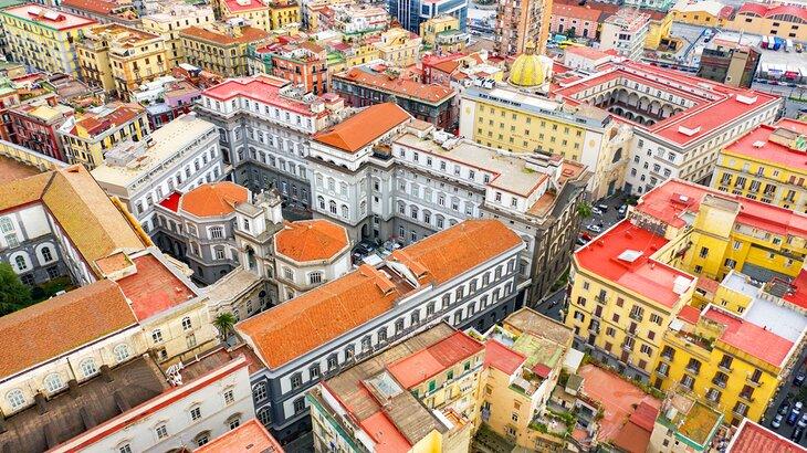 Vue aérienne du centre historique de Naples