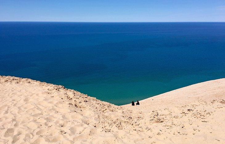 Dunas de arena del Parque Nacional Sleeping Bear en el Lago Michigan