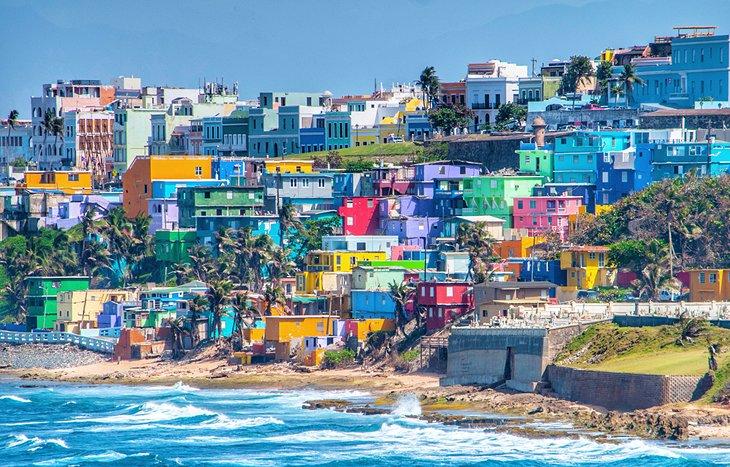 Bunte Häuser in San Juan