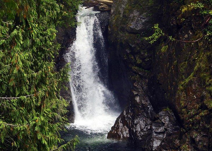 Sendero Wallace Falls