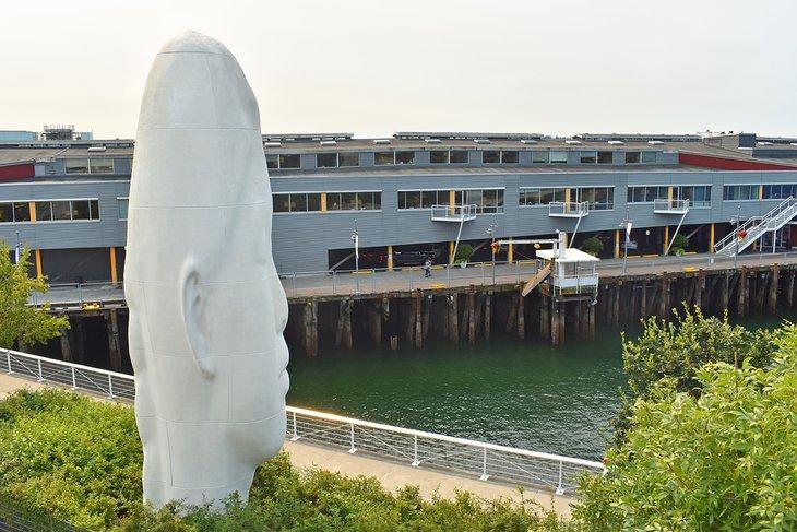 Skulptur eines Kopfes im Olympic Sculpture Park