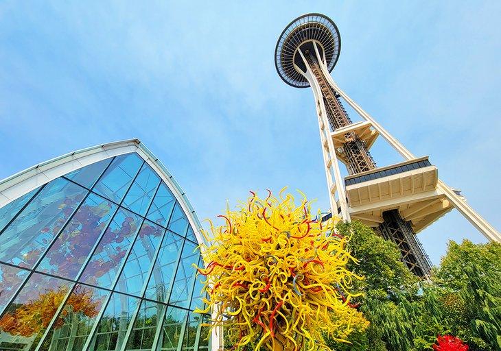 Die Space Needle und Chihuly Garden and Glass