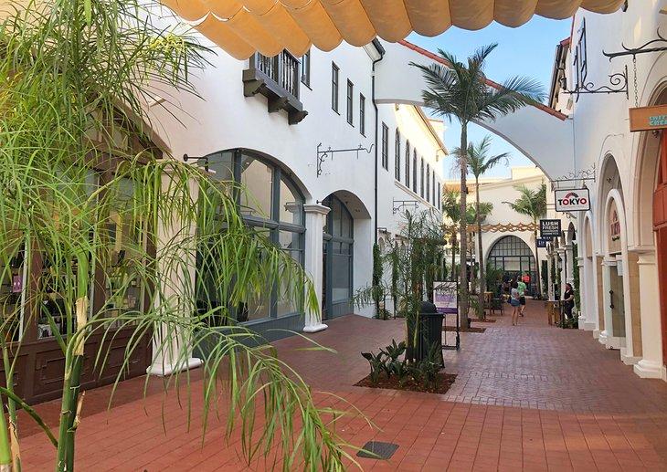 Centro comercial Paseo Nuevo