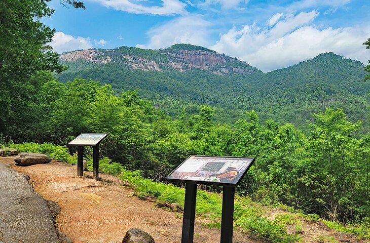 Vue de Table Rock depuis la route du parc