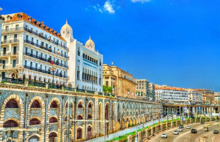 Boulevard marítimo en Argel