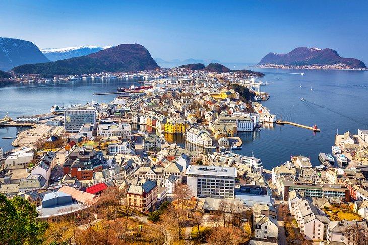 Vue d'Ålesund depuis le parc municipal