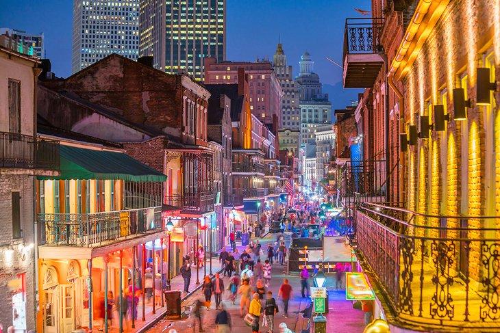 Downtown New Orleans bei Nacht