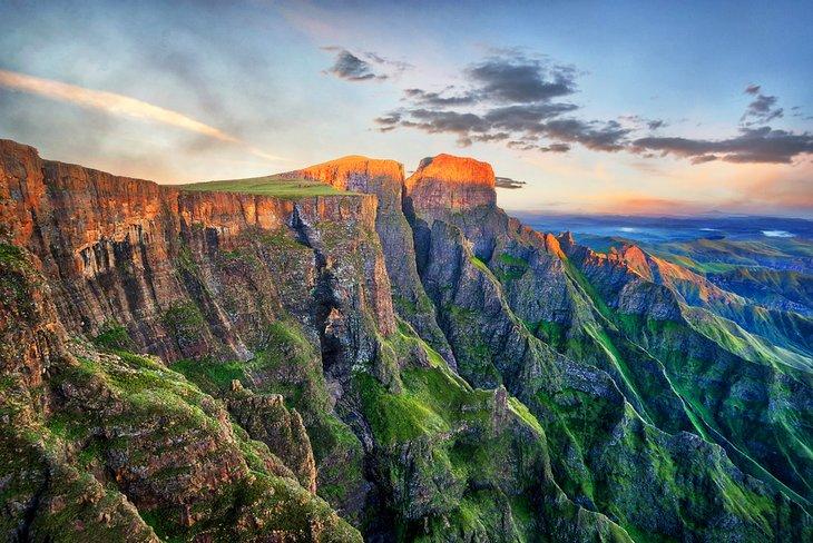 L'Amphithéâtre, Montagnes du Drakensberg