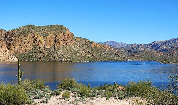 Lago Canyon
