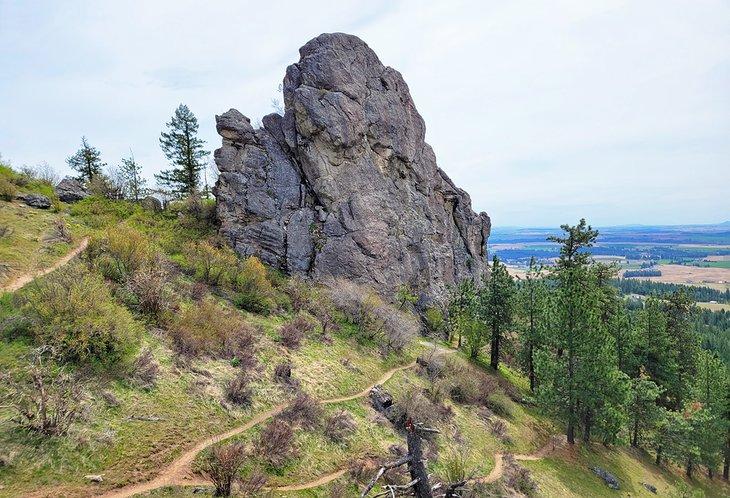 Senderos de senderismo en las Rocas de Sharon