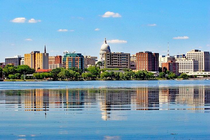 Lago Monona y el horizonte de Madison