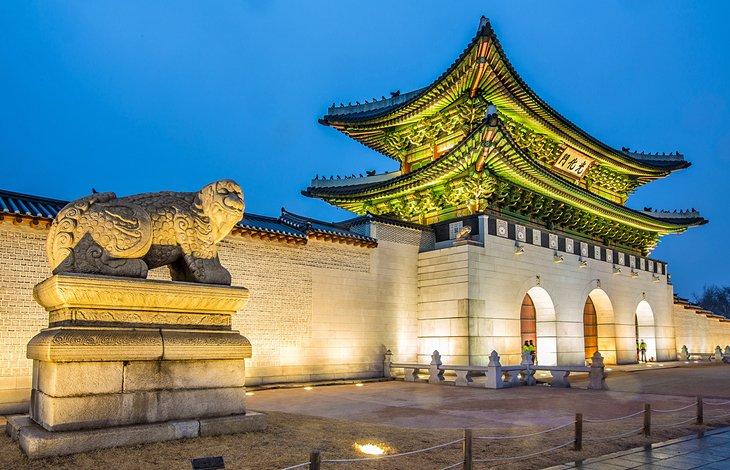 Puerta Gwanghwamun