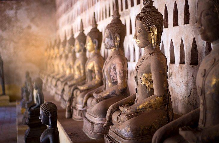 Statues de Bouddha à Vientiane