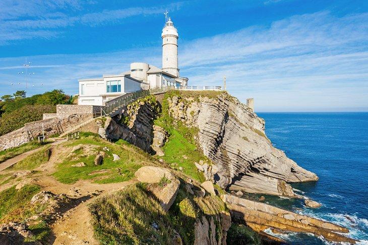 Faro de Cabo Mayor en el Parque de Cabo Mayor
