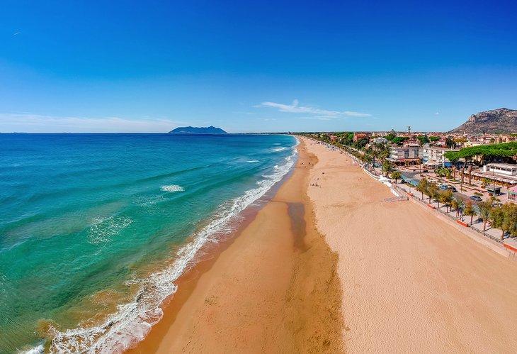 La playa en Terracina