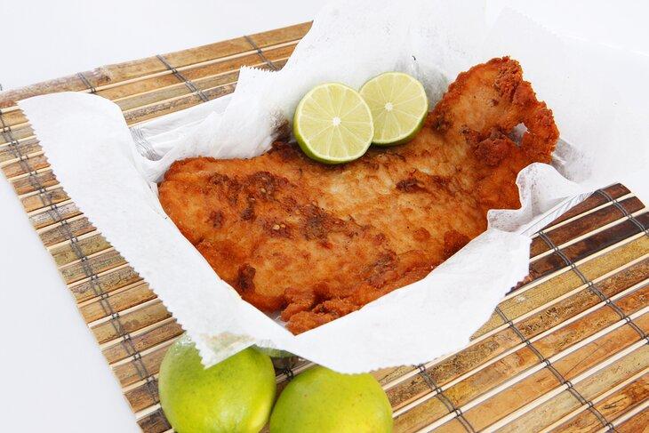 Grouper frito recién hecho