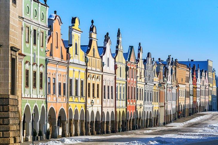 Bâtiments colorés à Telc