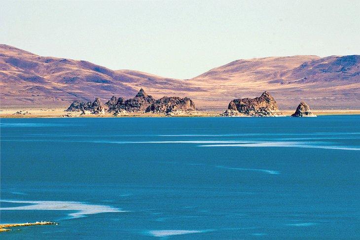 Lac Pyramid