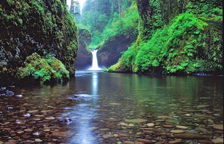 Cascadas Punch Bowl