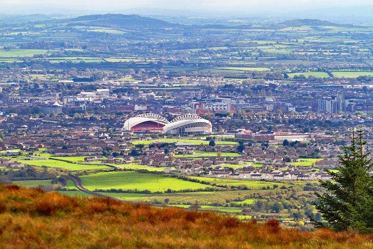 Blick auf die Stadt Limerick und Thomond Park